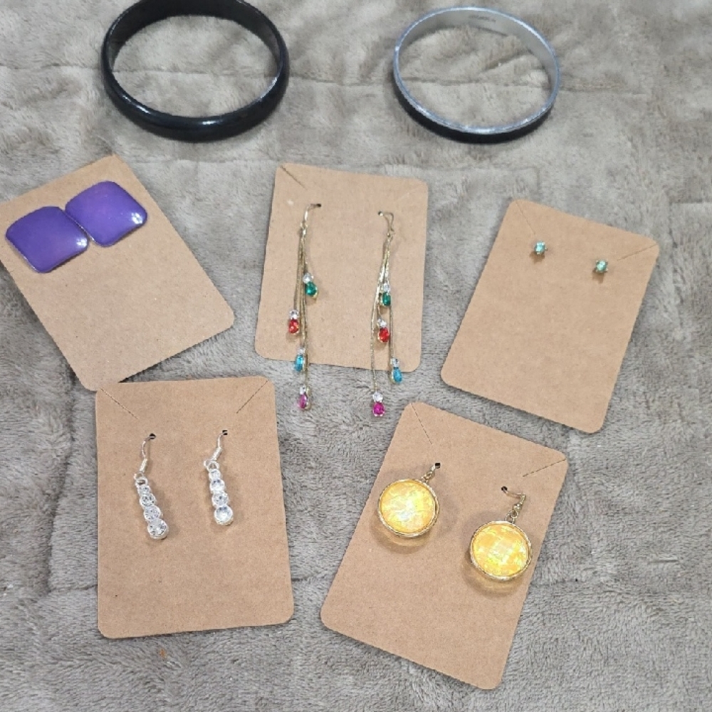 Fashion‎ Jewelry Bundle (7) Eclectic Pierced Earrings Bracelets Stylish GUC